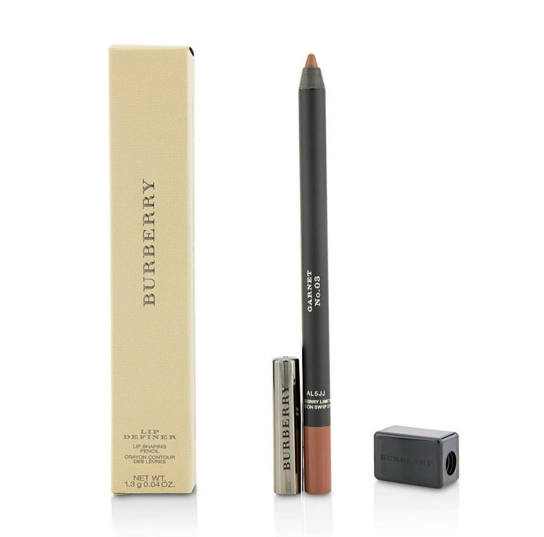 Lip Definer Lip Shaping Pencil w/ Sharpener by Burberry